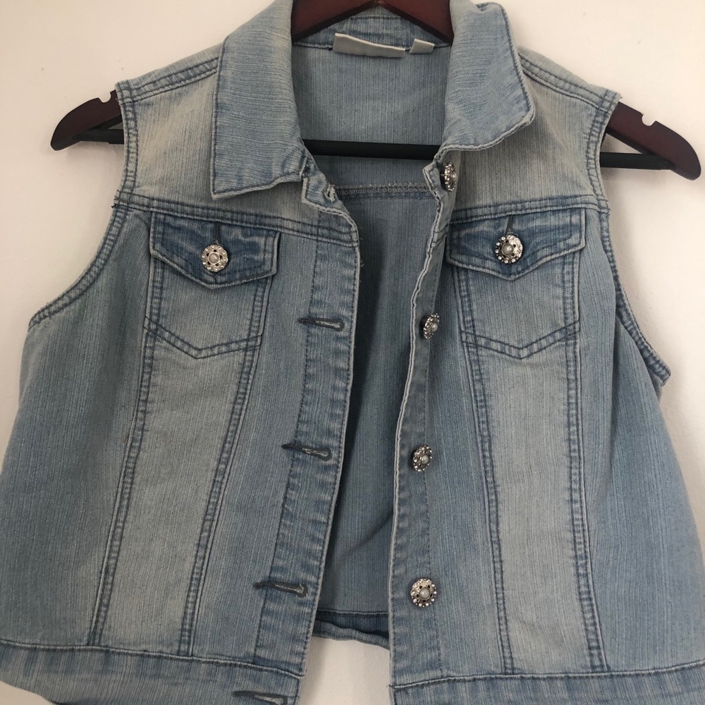 Jean Vest